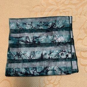Women scarf new